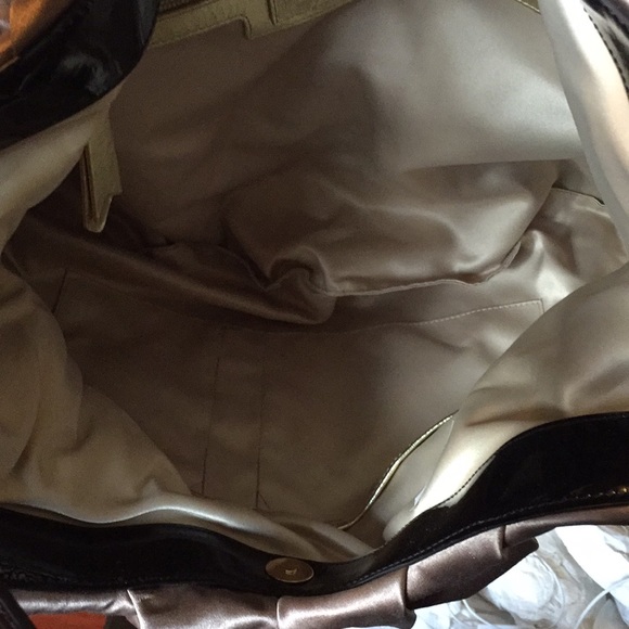 STUART WEITZMAN HOBO PURSE SHOULDER HANDBAG - Picture 3 of 14